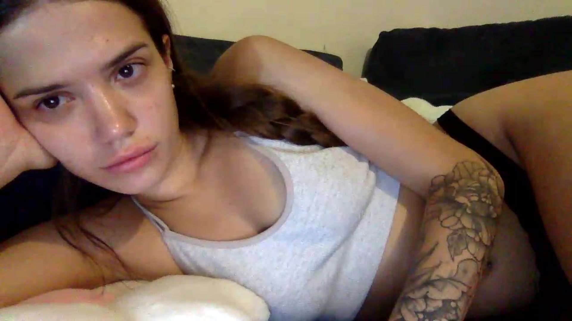 Gallery image thumbnail from JessicaB's myfreecams stream on, 08/30/2026, 18:09 image 11 of 20