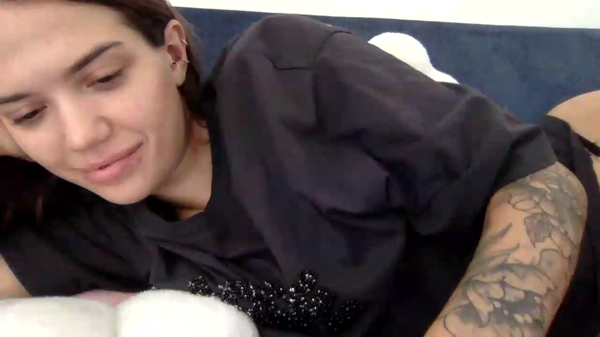 Gallery image thumbnail from JessicaB's myfreecams stream on, 08/31/2026, 12:02 image 14 of 20