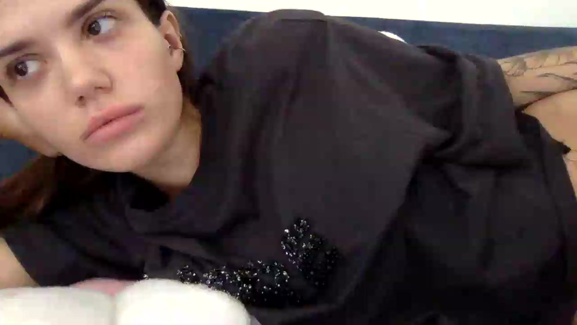 Gallery image thumbnail from JessicaB's myfreecams stream on, 08/31/2026, 12:02 image 12 of 20