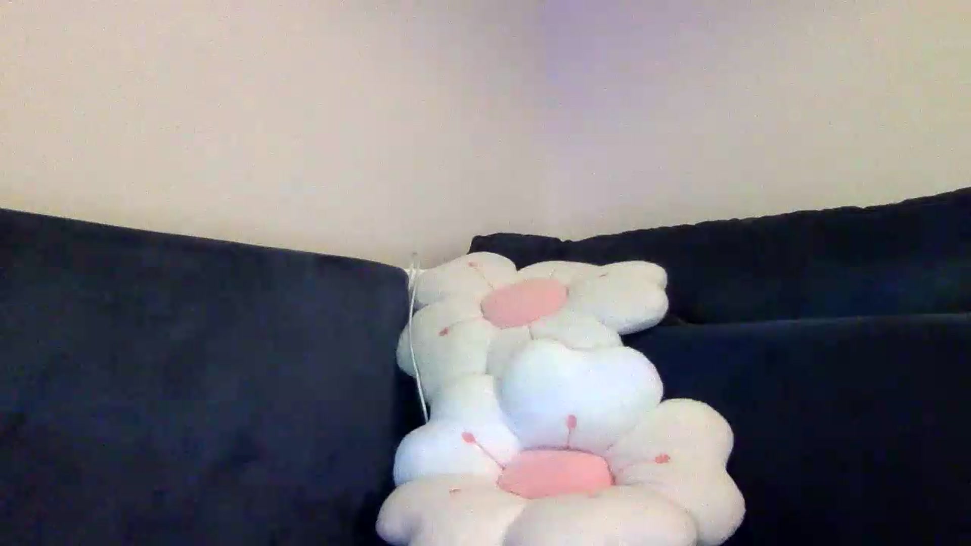 Gallery image thumbnail from JessicaB's myfreecams stream on, 09/01/2026, 17:16 image 14 of 20