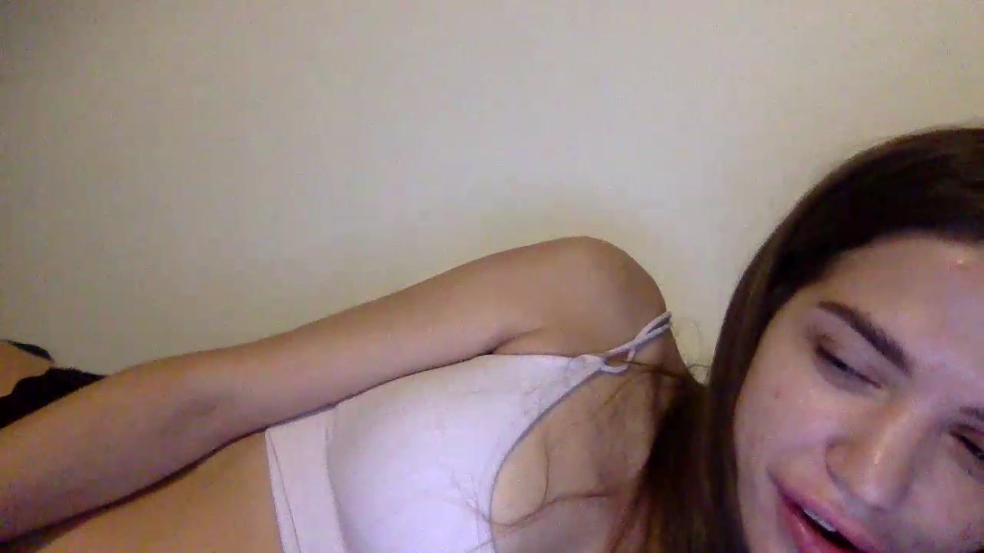 Gallery image thumbnail from JessicaB's myfreecams stream on, 09/09/2026, 19:43 image 9 of 20