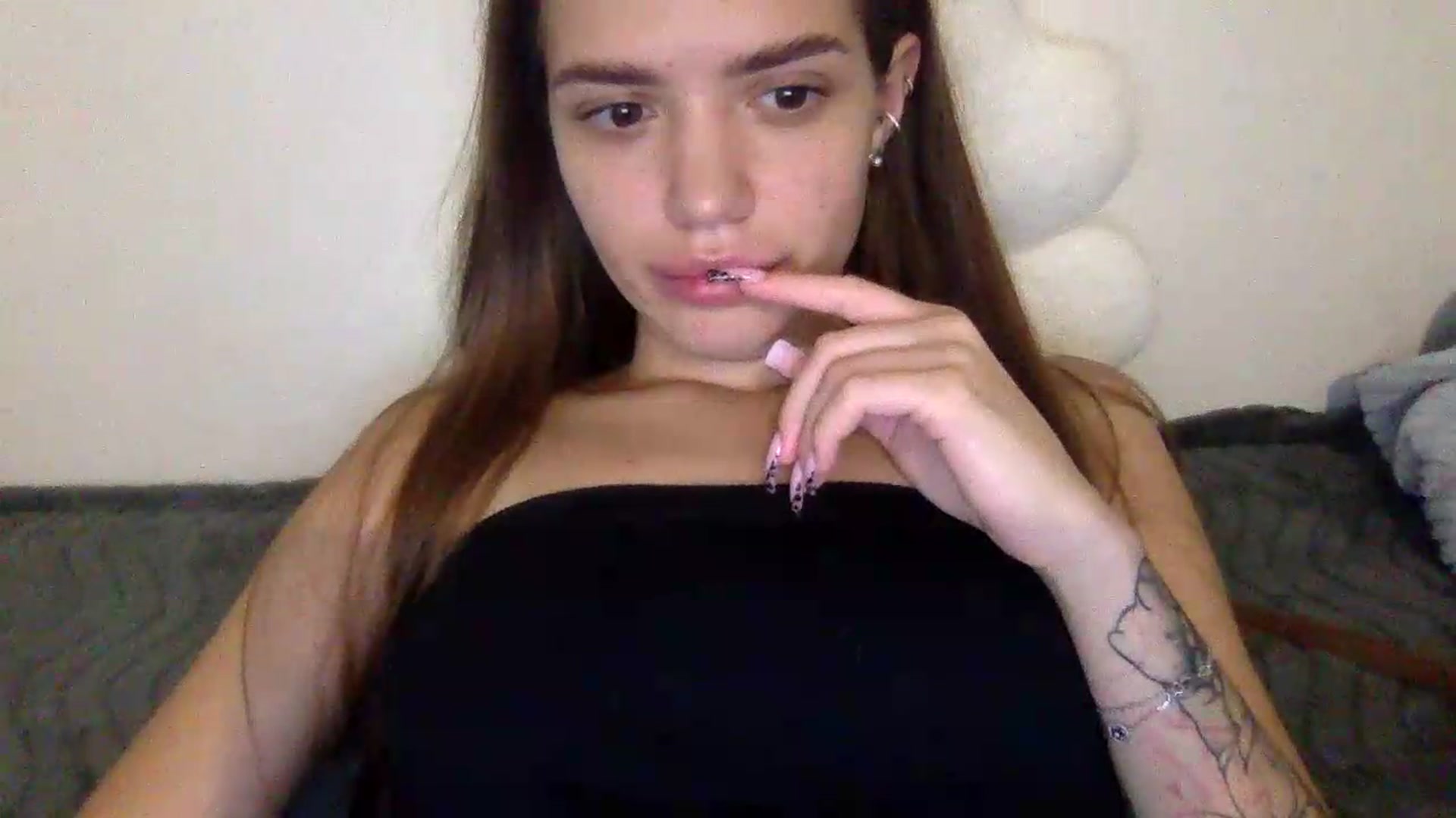 Gallery image thumbnail from JessicaB's myfreecams stream on, 09/12/2026, 14:32 image 7 of 20