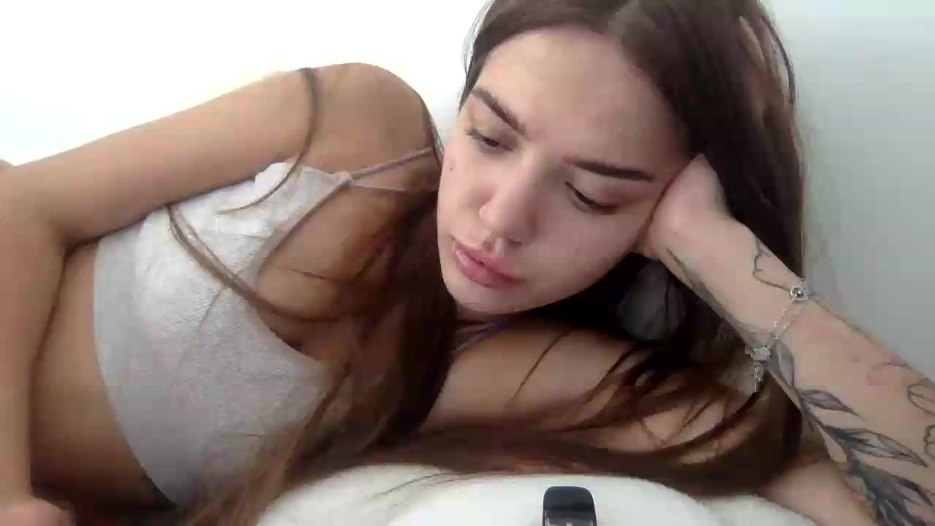 Gallery image thumbnail from JessicaB's myfreecams stream on, 09/15/2026, 13:15 image 18 of 20