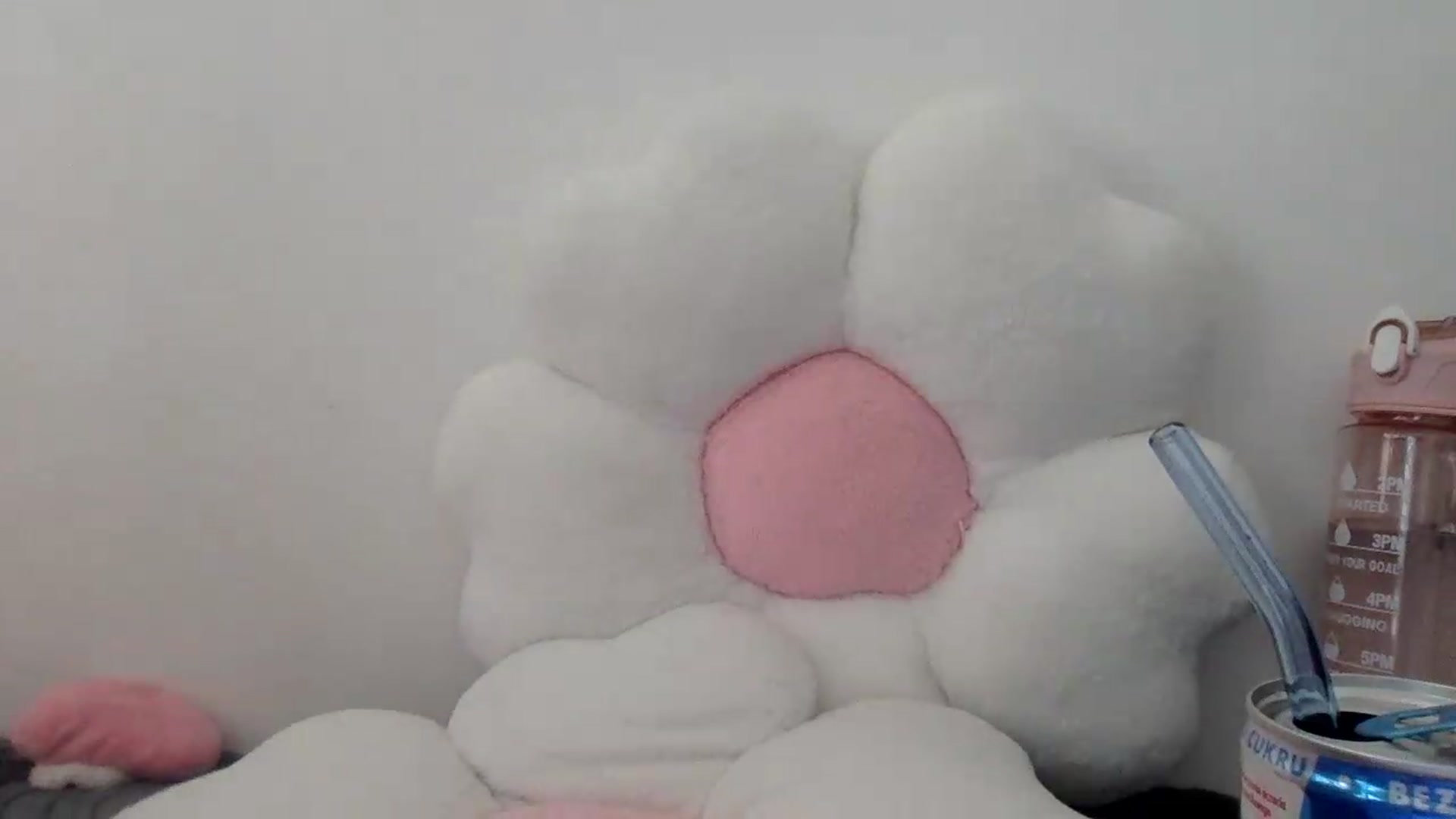 Gallery image thumbnail from JessicaB's myfreecams stream on, 09/15/2026, 13:15 image 4 of 20