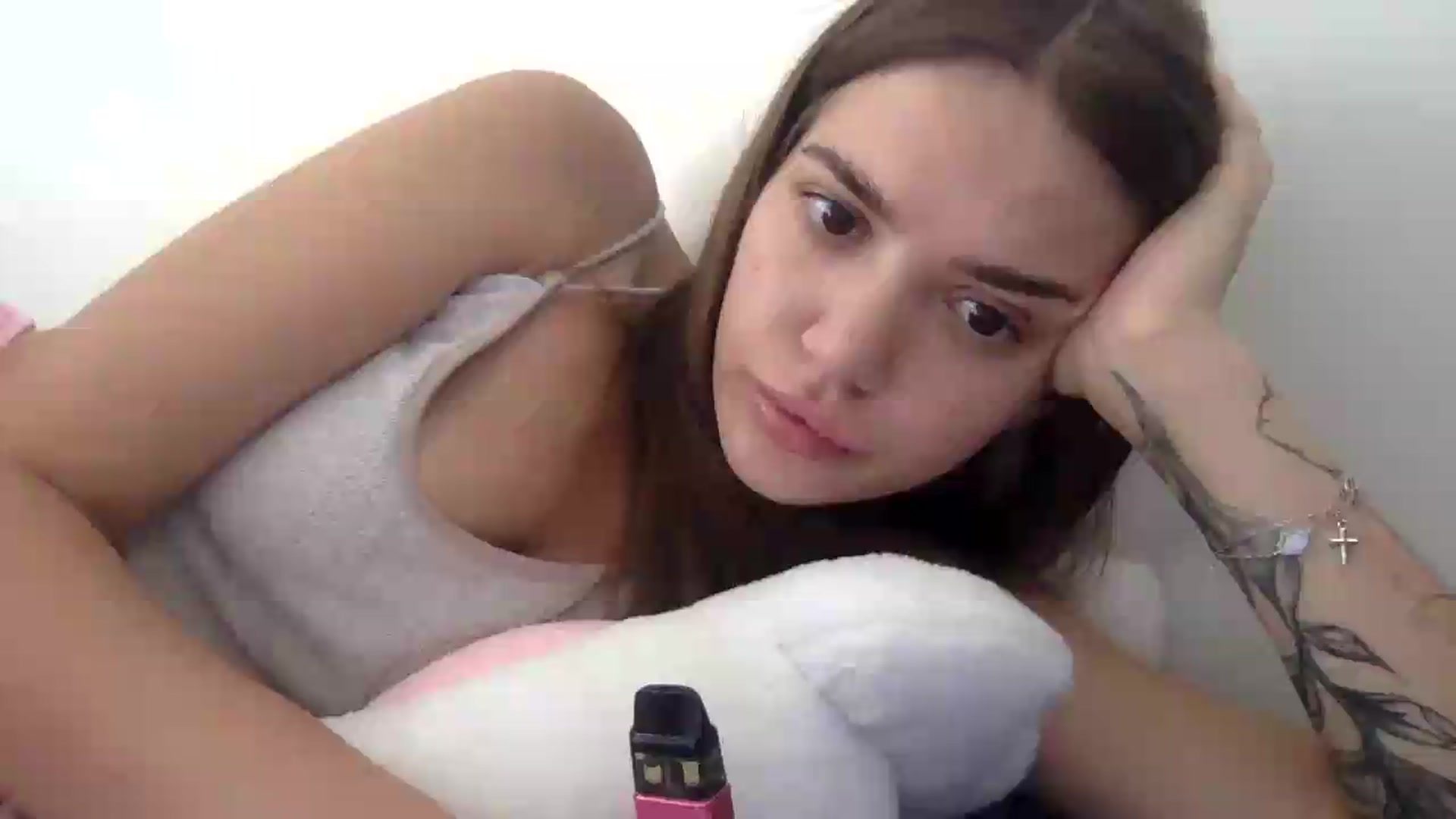Gallery image thumbnail from JessicaB's myfreecams stream on, 09/15/2026, 13:15 image 10 of 20