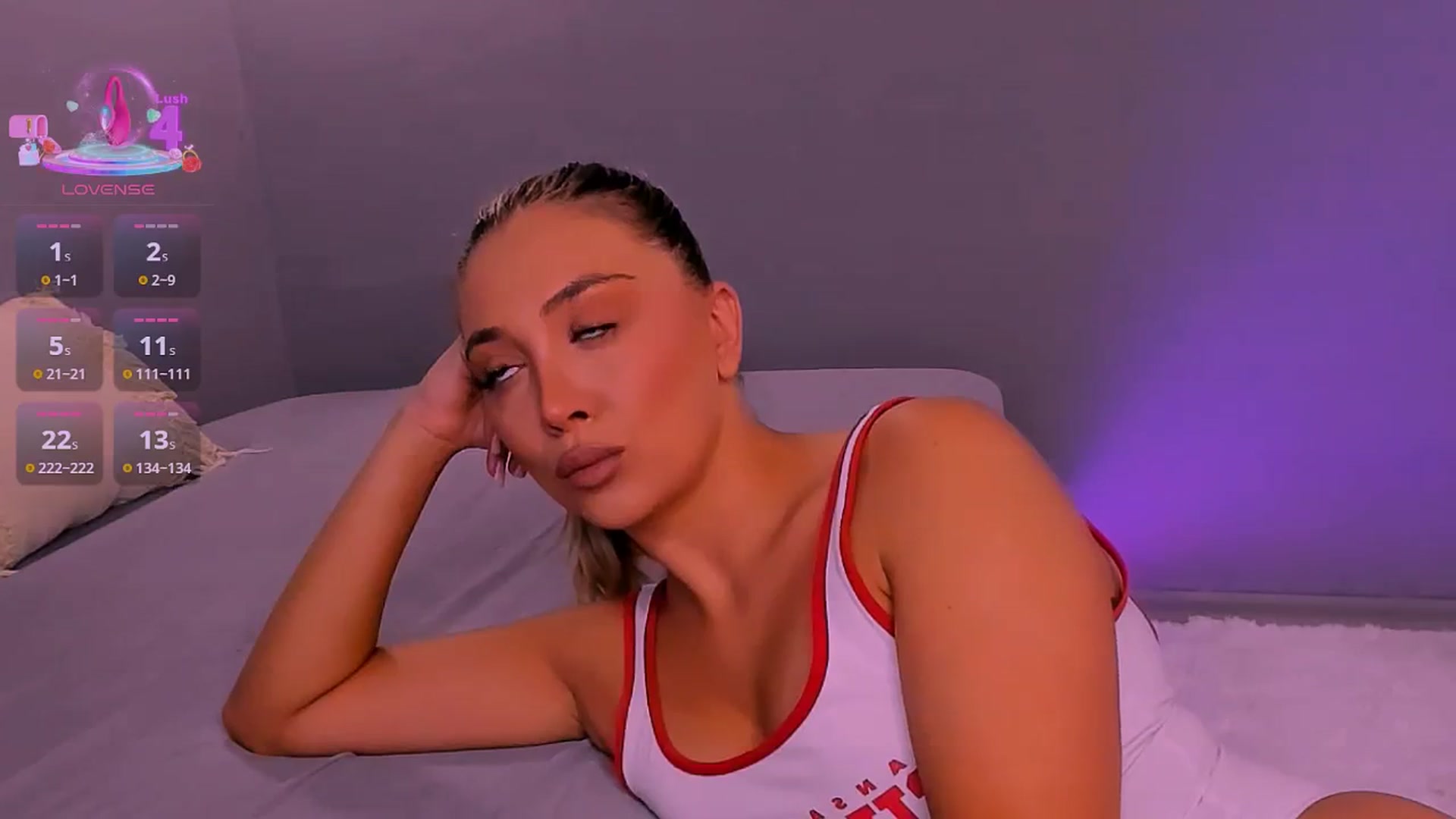 Gallery image thumbnail from JessicaClarks's myfreecams stream on, 09/13/2025, 16:34 image 9 of 20