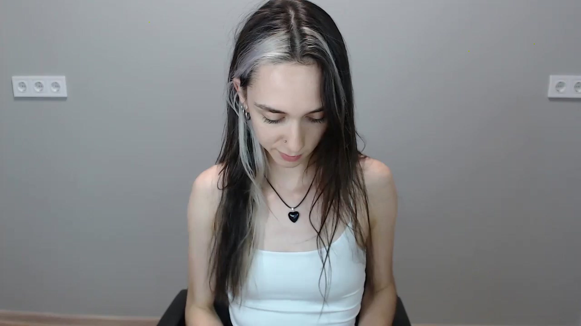 Gallery image thumbnail from JessicaDix's myfreecams stream on, 06/30/2024, 12:03 image 1 of 20