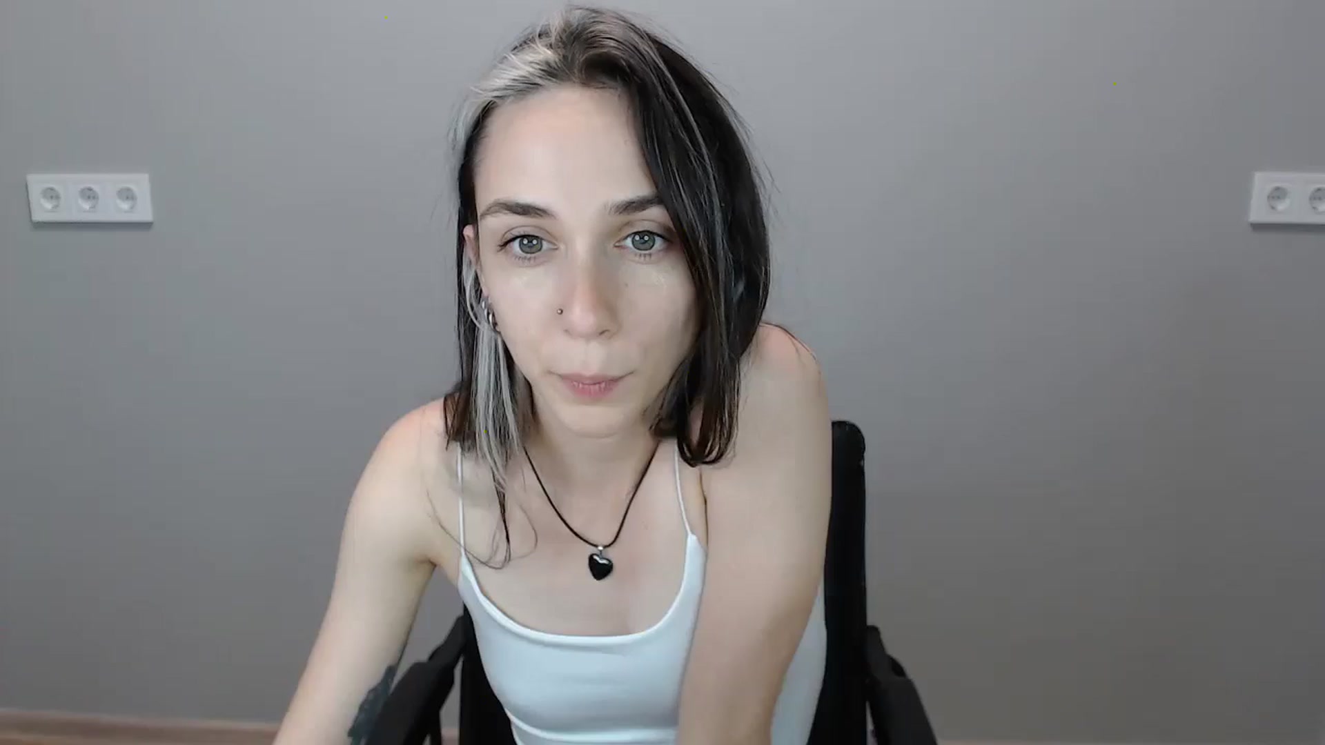 Gallery image thumbnail from JessicaDix's myfreecams stream on, 06/30/2024, 12:03 image 4 of 20