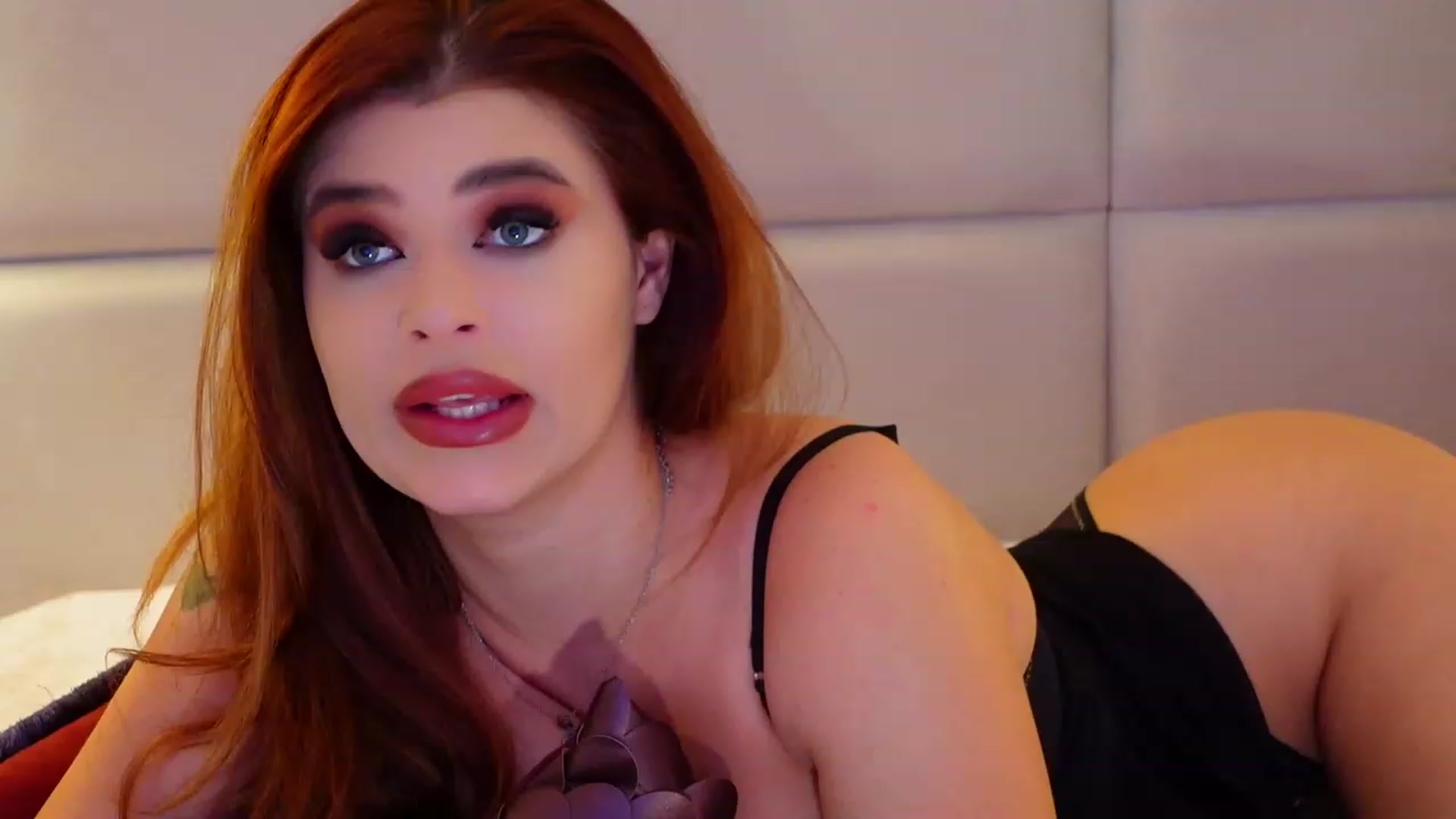 Gallery image thumbnail from JessicaEvy's myfreecams stream on, 11/15/2022, 09:59 image 7 of 20