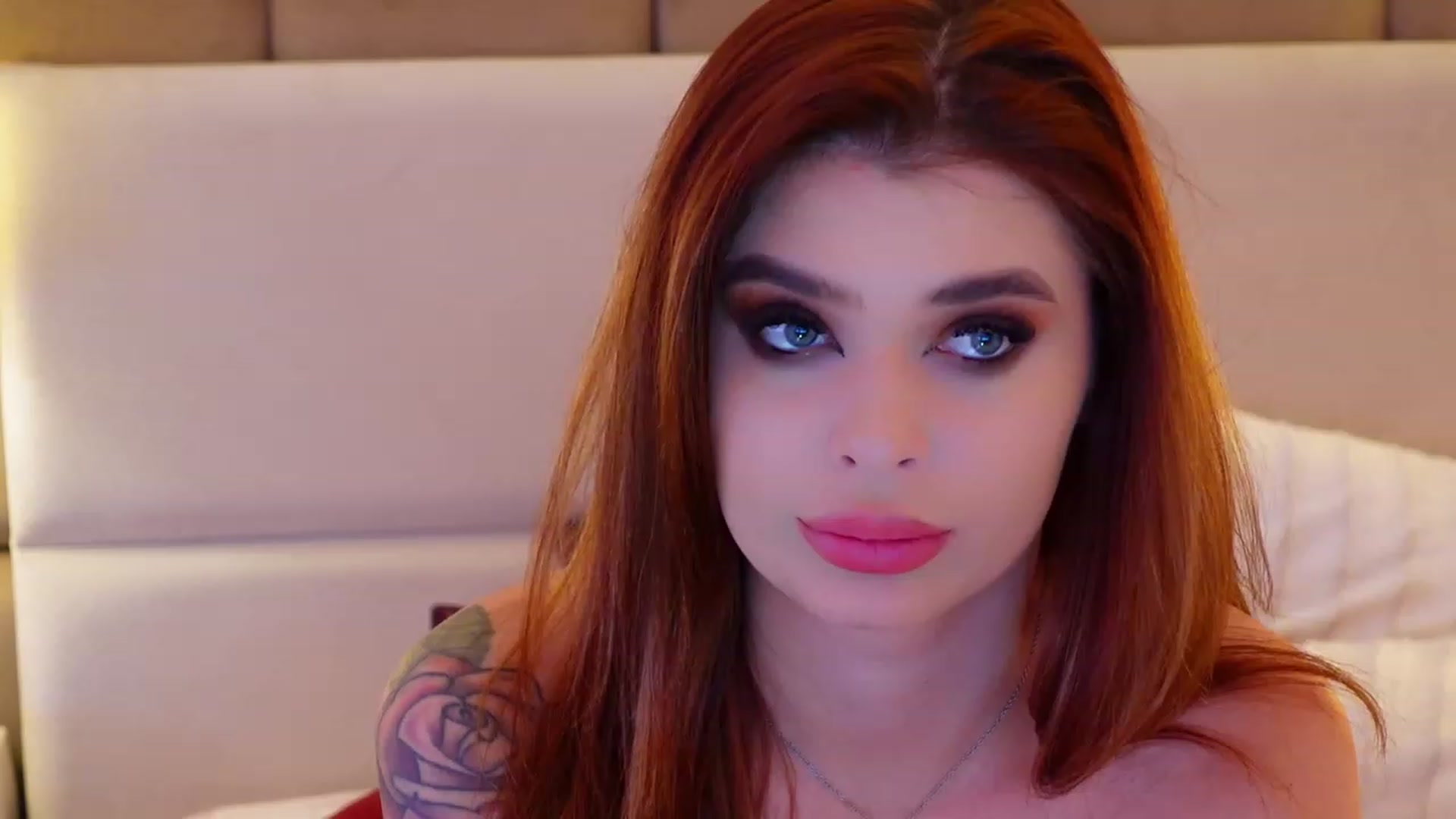 Gallery image thumbnail from JessicaEvy's myfreecams stream on, 11/16/2022, 13:19 image 19 of 20