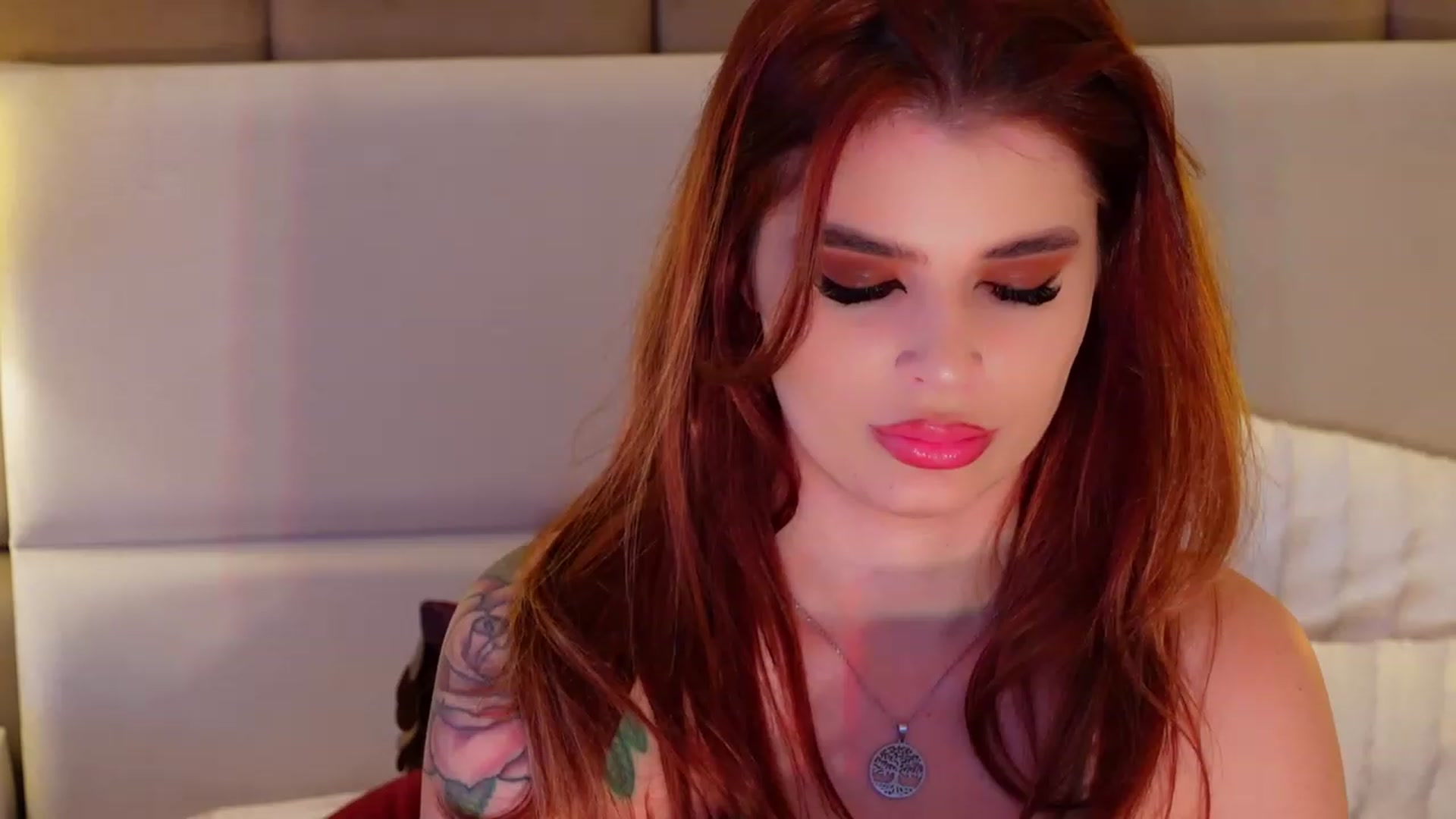 Gallery image thumbnail from JessicaEvy's myfreecams stream on, 11/16/2022, 13:19 image 4 of 20