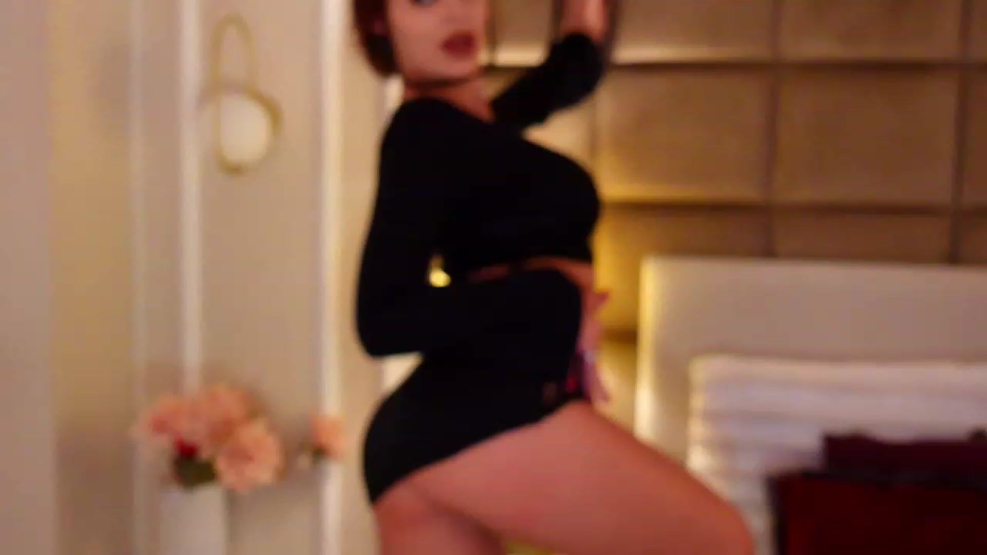 Gallery image thumbnail from JessicaEvy's myfreecams stream on, 12/10/2022, 11:59 image 2 of 20
