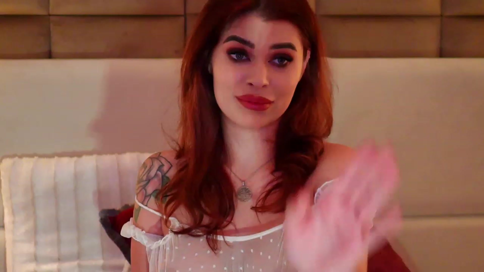 Gallery image thumbnail from JessicaEvy's myfreecams stream on, 12/26/2022, 15:02 image 16 of 20