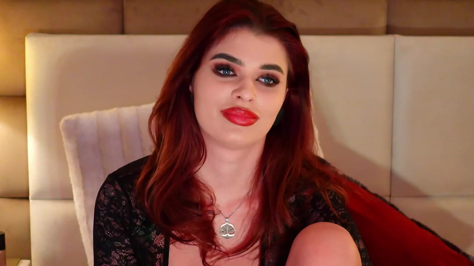 Gallery image thumbnail from JessicaEvy's myfreecams stream on, 12/27/2022, 14:52 image 15 of 20