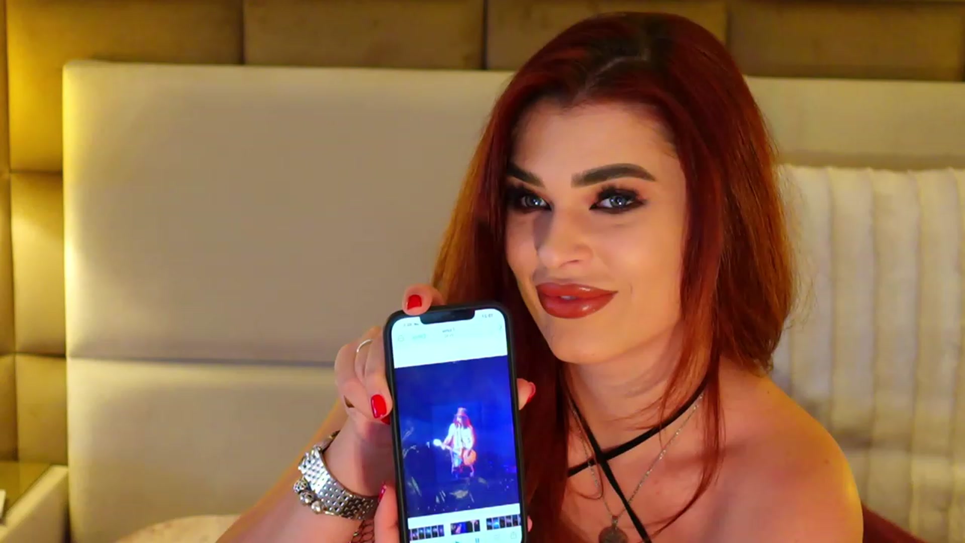 Gallery image thumbnail from JessicaEvy's myfreecams stream on, 12/31/2022, 11:44 image 18 of 20