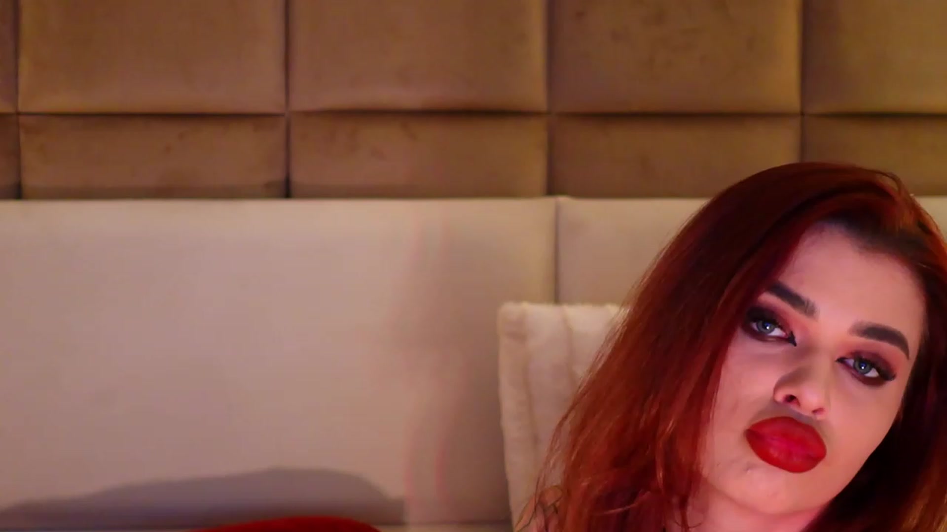 Gallery image thumbnail from JessicaEvy's myfreecams stream on, 12/31/2022, 16:23 image 8 of 20