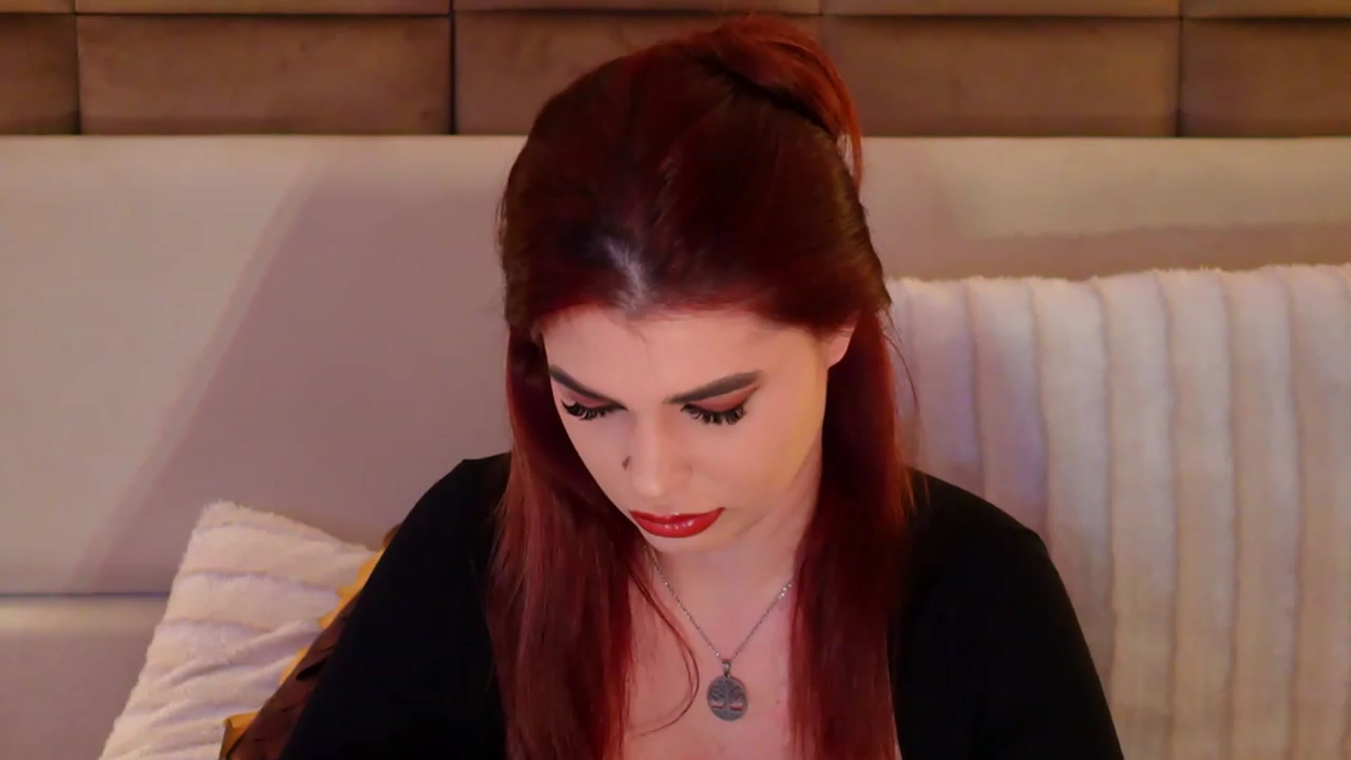 Gallery image thumbnail from JessicaEvy's myfreecams stream on, 01/02/2023, 07:56 image 6 of 20