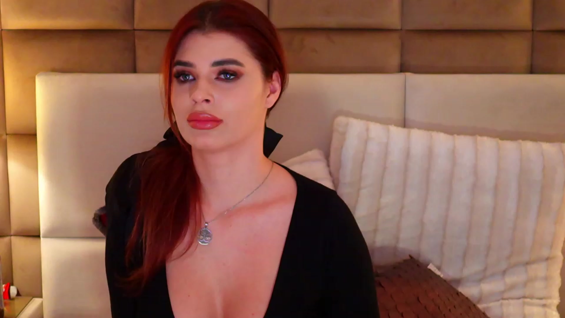 Gallery image thumbnail from JessicaEvy's myfreecams stream on, 01/02/2023, 16:52 image 17 of 20