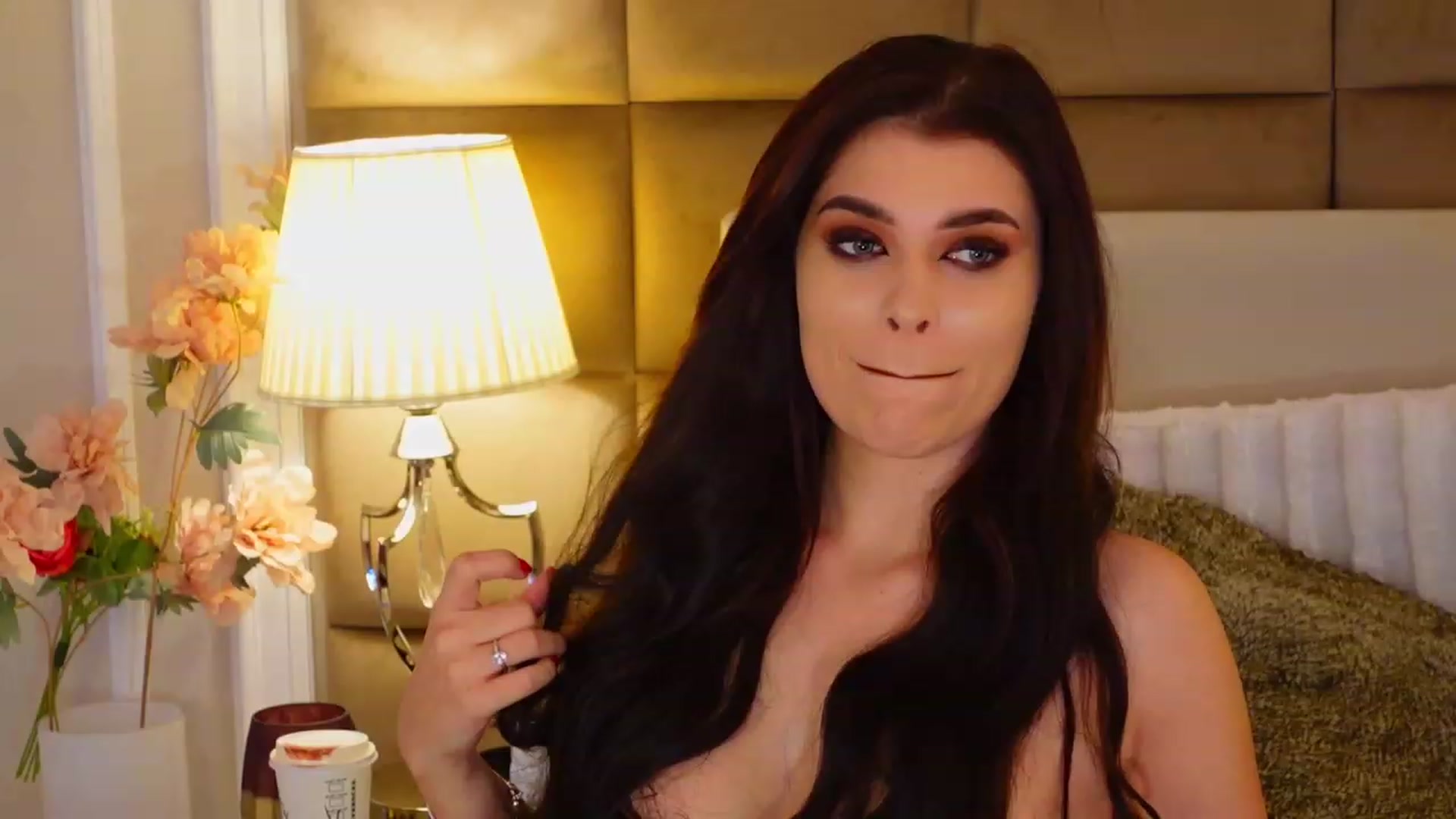 Gallery image thumbnail from JessicaEvy's myfreecams stream on, 03/21/2023, 13:59 image 9 of 20