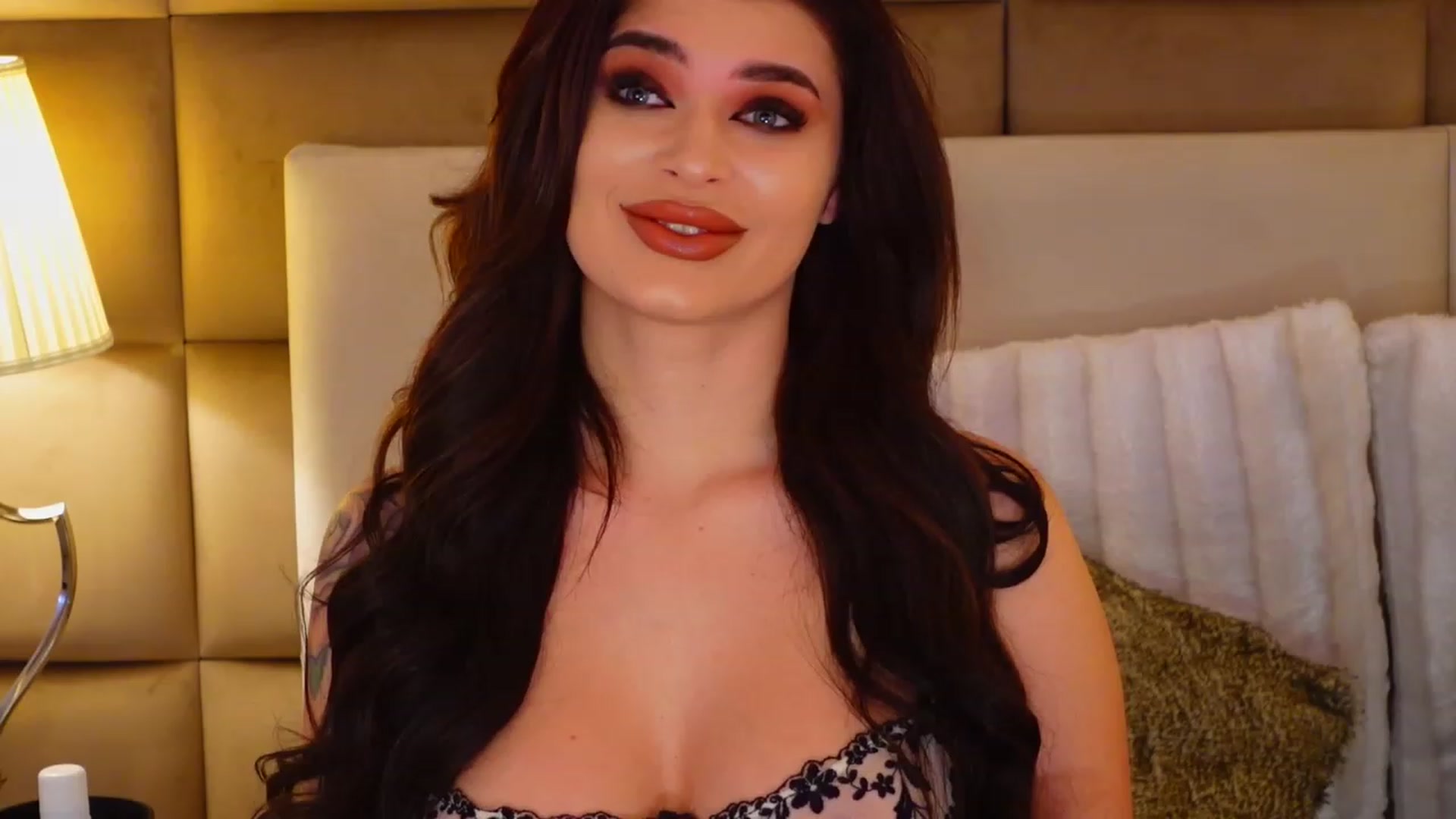 Gallery image thumbnail from JessicaEvy's myfreecams stream on, 03/21/2023, 13:59 image 4 of 20