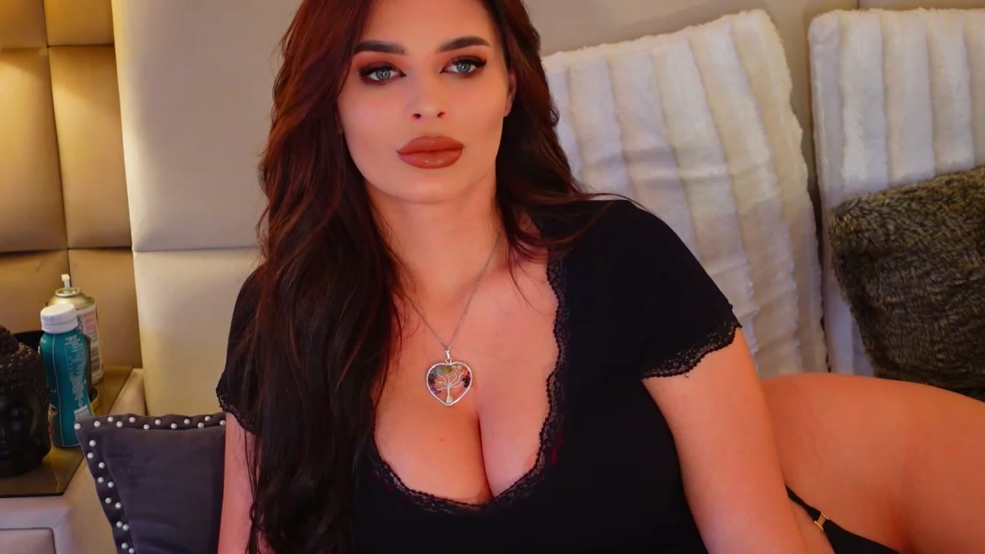 Gallery image thumbnail from JessicaEvy's myfreecams stream on, 04/12/2023, 10:23 image 15 of 20