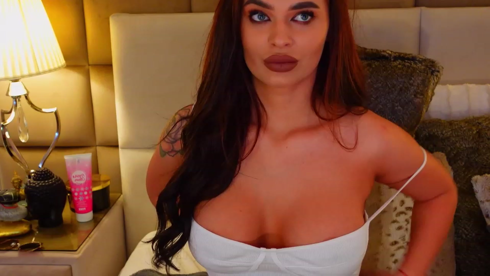 Gallery image thumbnail from JessicaEvy's myfreecams stream on, 05/06/2023, 12:34 image 1 of 20