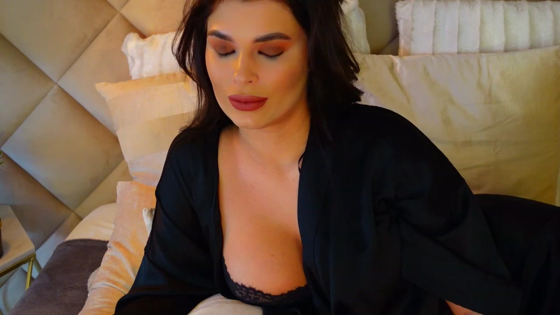 Gallery image thumbnail from JessicaEvy's myfreecams stream on, 05/18/2023, 11:55 image 18 of 20