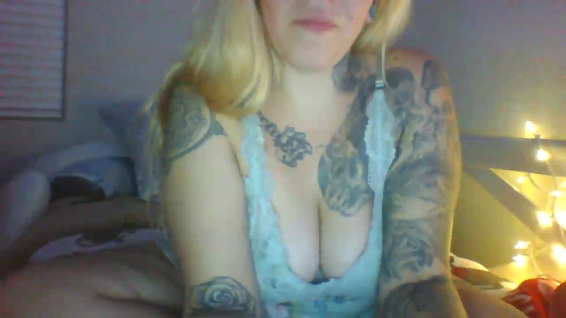 Gallery image thumbnail from JessicaFaye's myfreecams stream on, 06/16/2026, 10:42 image 10 of 20