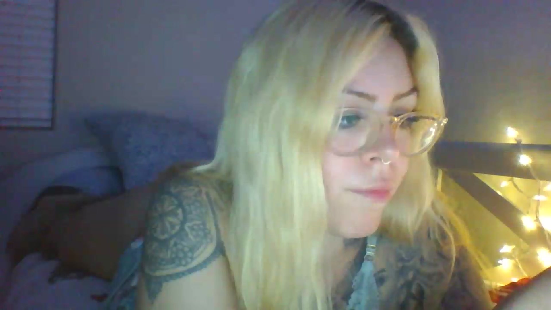 Gallery image thumbnail from JessicaFaye's myfreecams stream on, 06/16/2026, 12:17 image 6 of 20