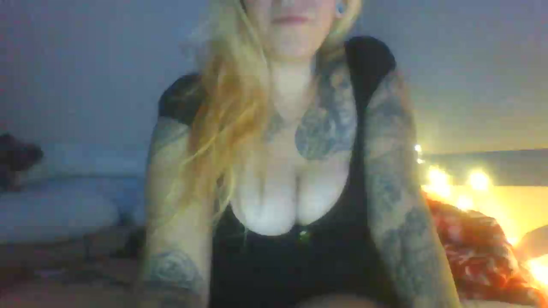 Gallery image thumbnail from JessicaFaye's myfreecams stream on, 06/19/2026, 07:41 image 1 of 20