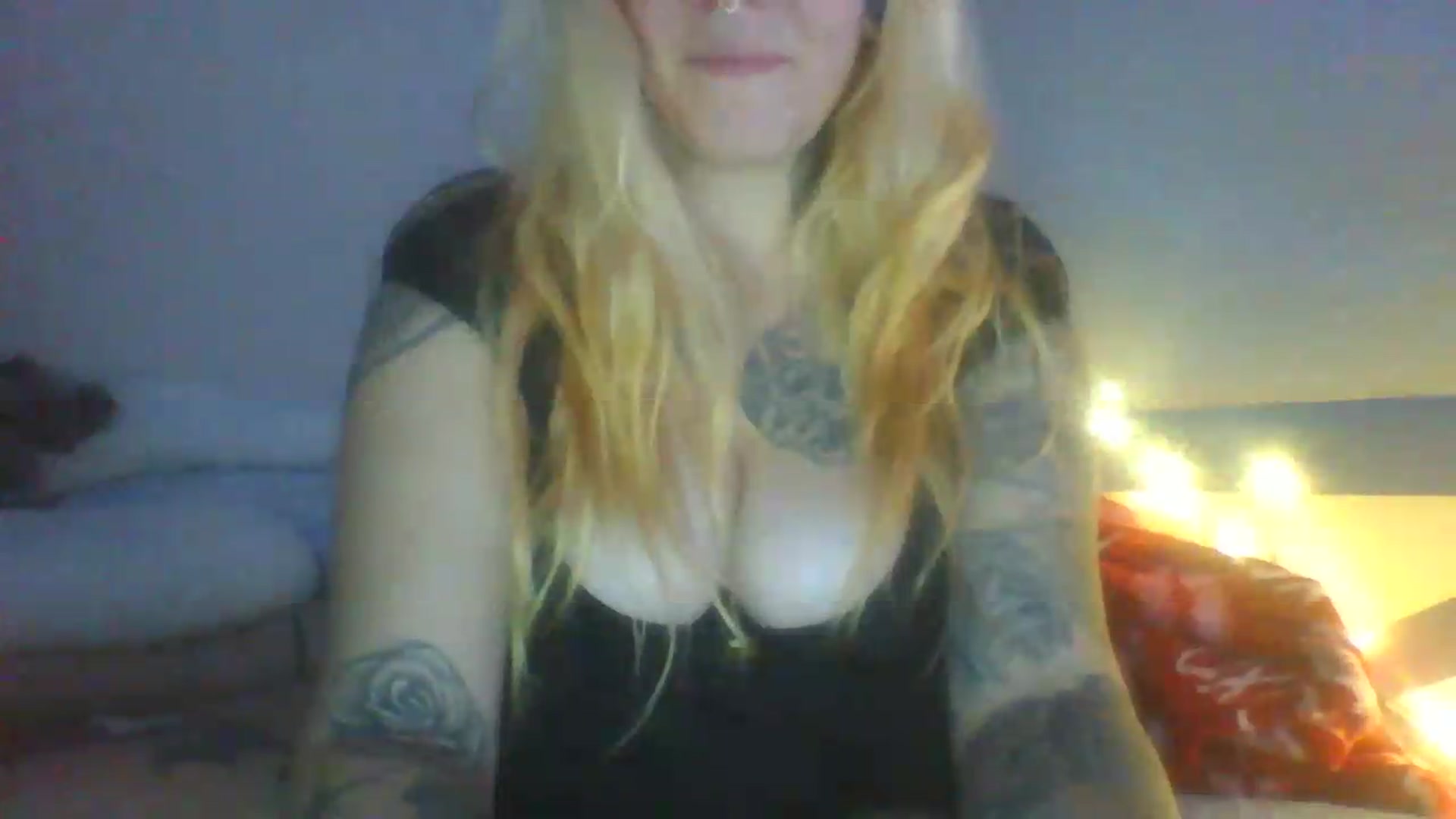 Gallery image thumbnail from JessicaFaye's myfreecams stream on, 06/19/2026, 07:41 image 11 of 20