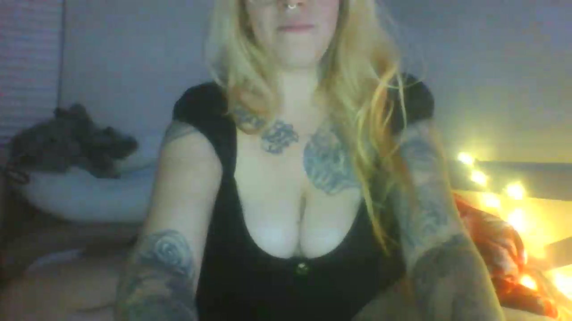 Gallery image thumbnail from JessicaFaye's myfreecams stream on, 06/19/2026, 09:30 image 7 of 20