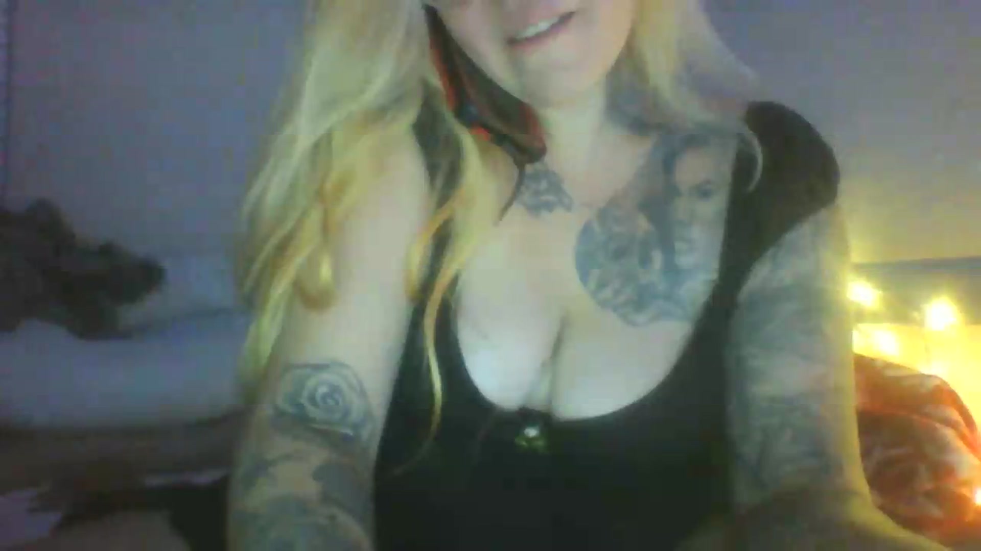 Gallery image thumbnail from JessicaFaye's myfreecams stream on, 06/19/2026, 09:30 image 14 of 20