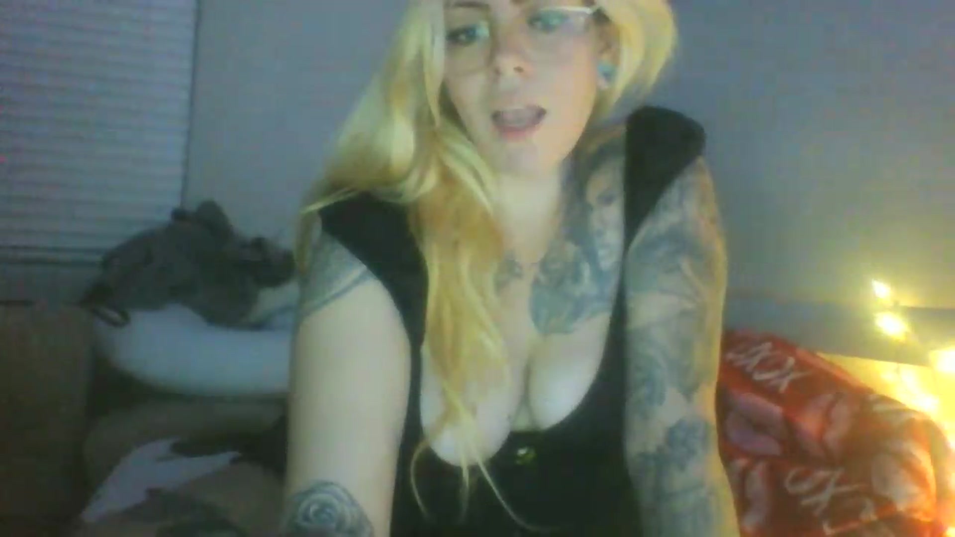 Gallery image thumbnail from JessicaFaye's myfreecams stream on, 06/19/2026, 10:49 image 4 of 20