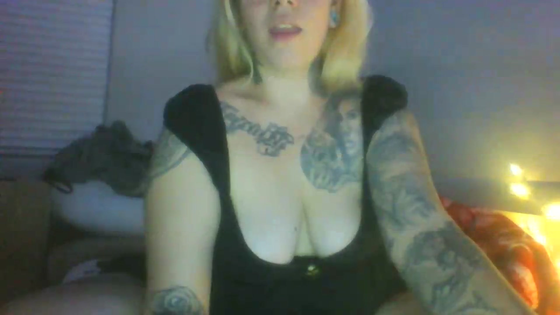 Gallery image thumbnail from JessicaFaye's myfreecams stream on, 06/19/2026, 10:49 image 12 of 20