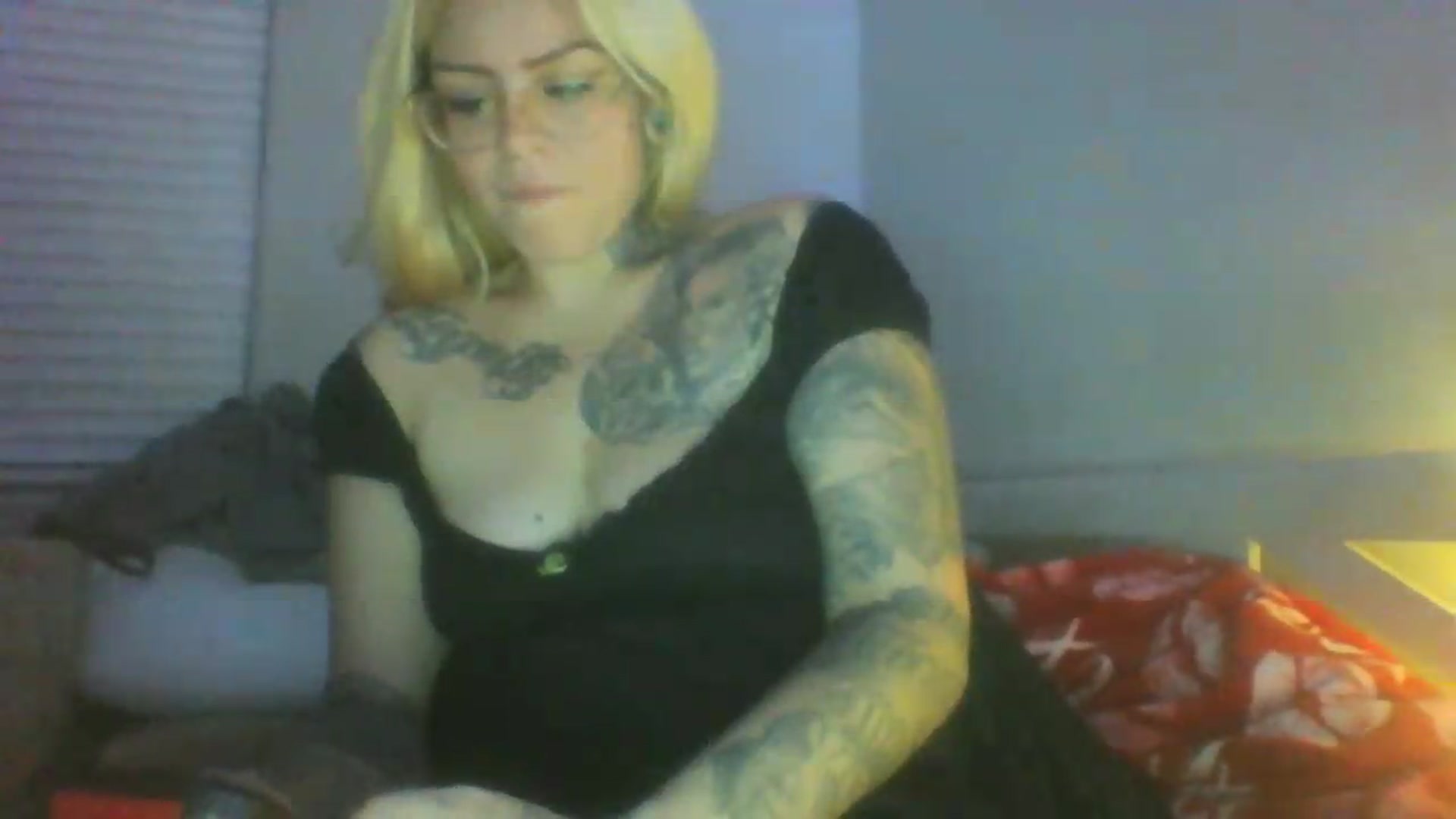 Gallery image thumbnail from JessicaFaye's myfreecams stream on, 06/19/2026, 11:17 image 11 of 20