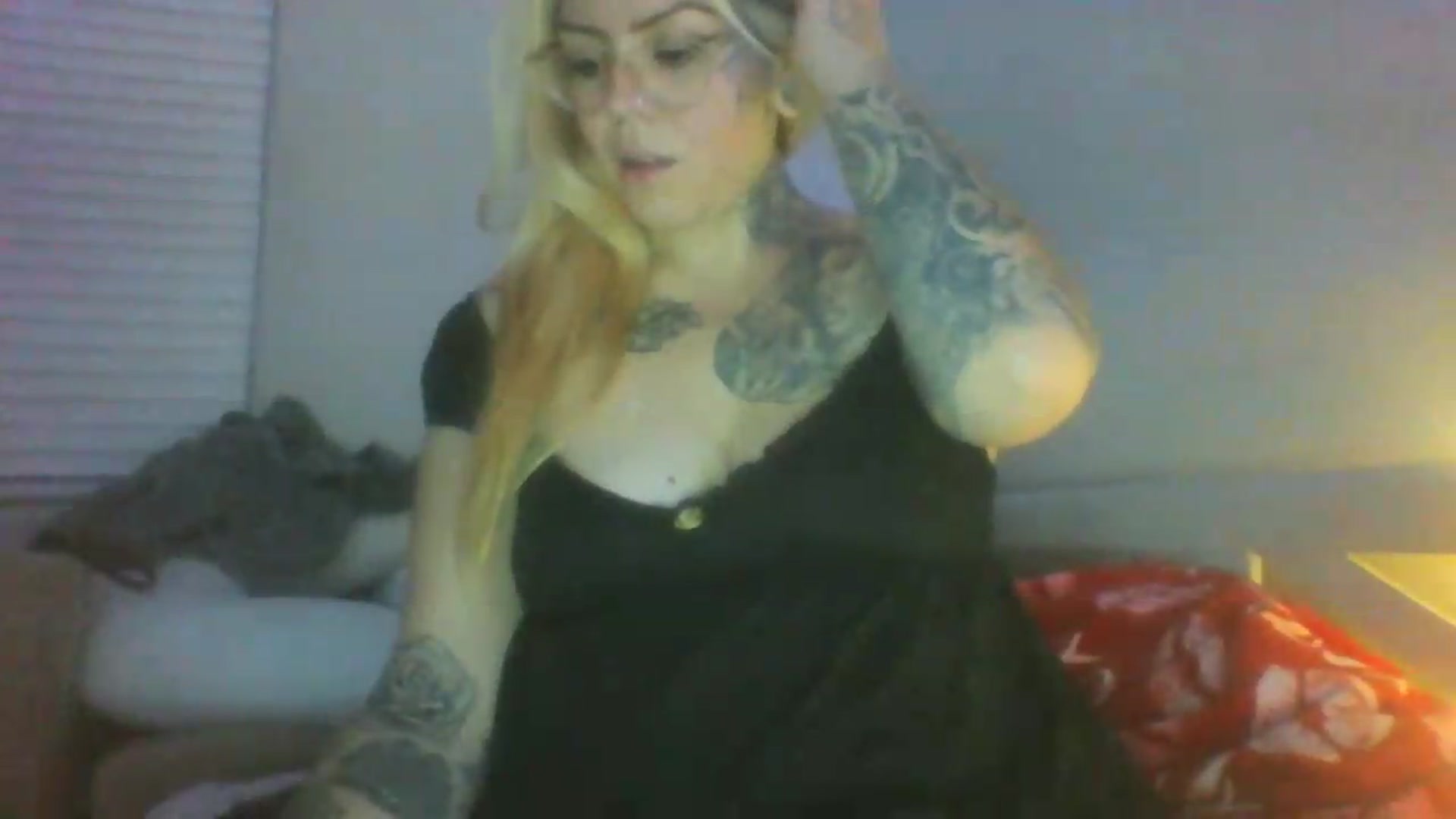 Gallery image thumbnail from JessicaFaye's myfreecams stream on, 06/19/2026, 11:17 image 3 of 20