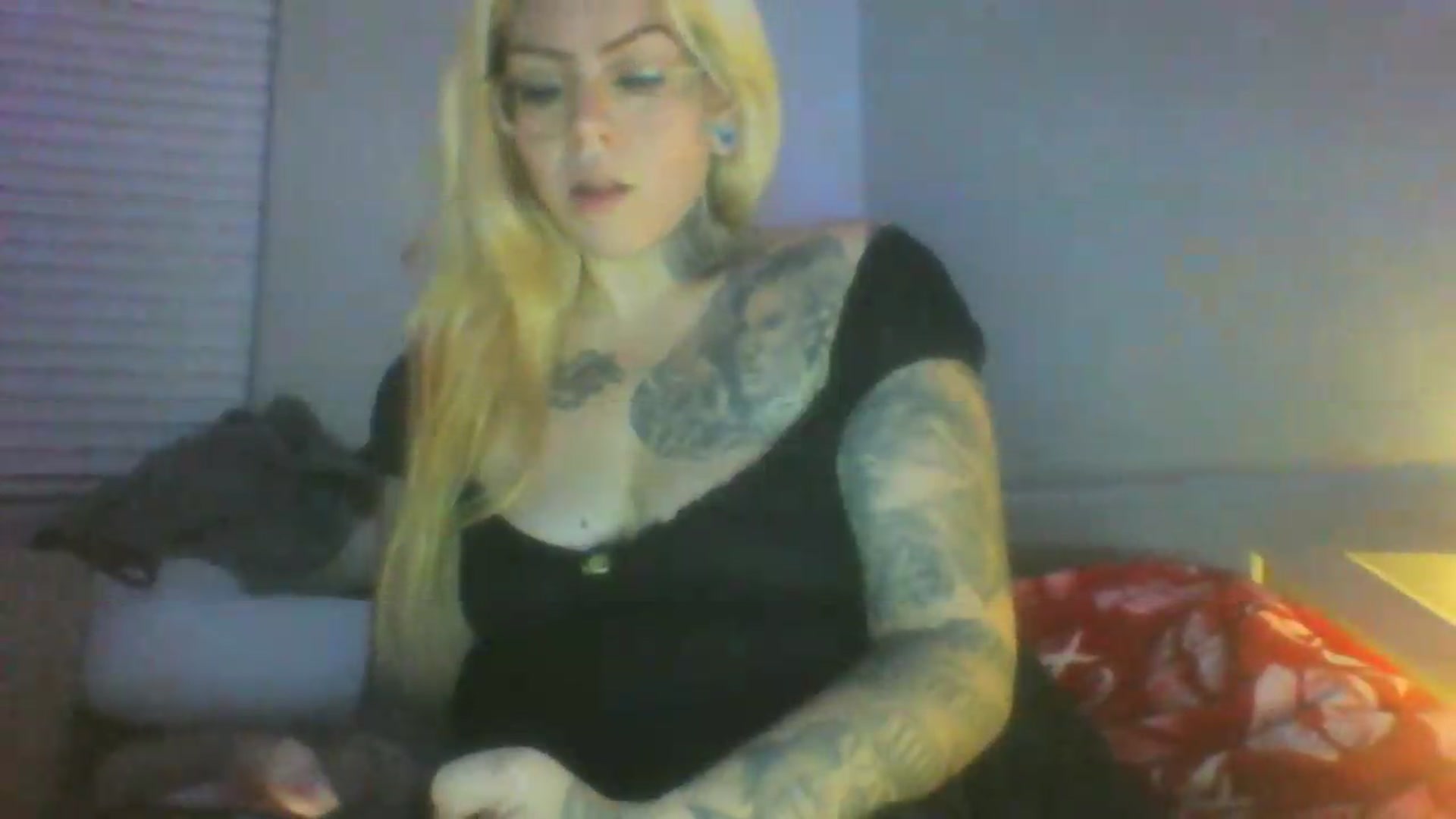 Gallery image thumbnail from JessicaFaye's myfreecams stream on, 06/19/2026, 11:17 image 4 of 20