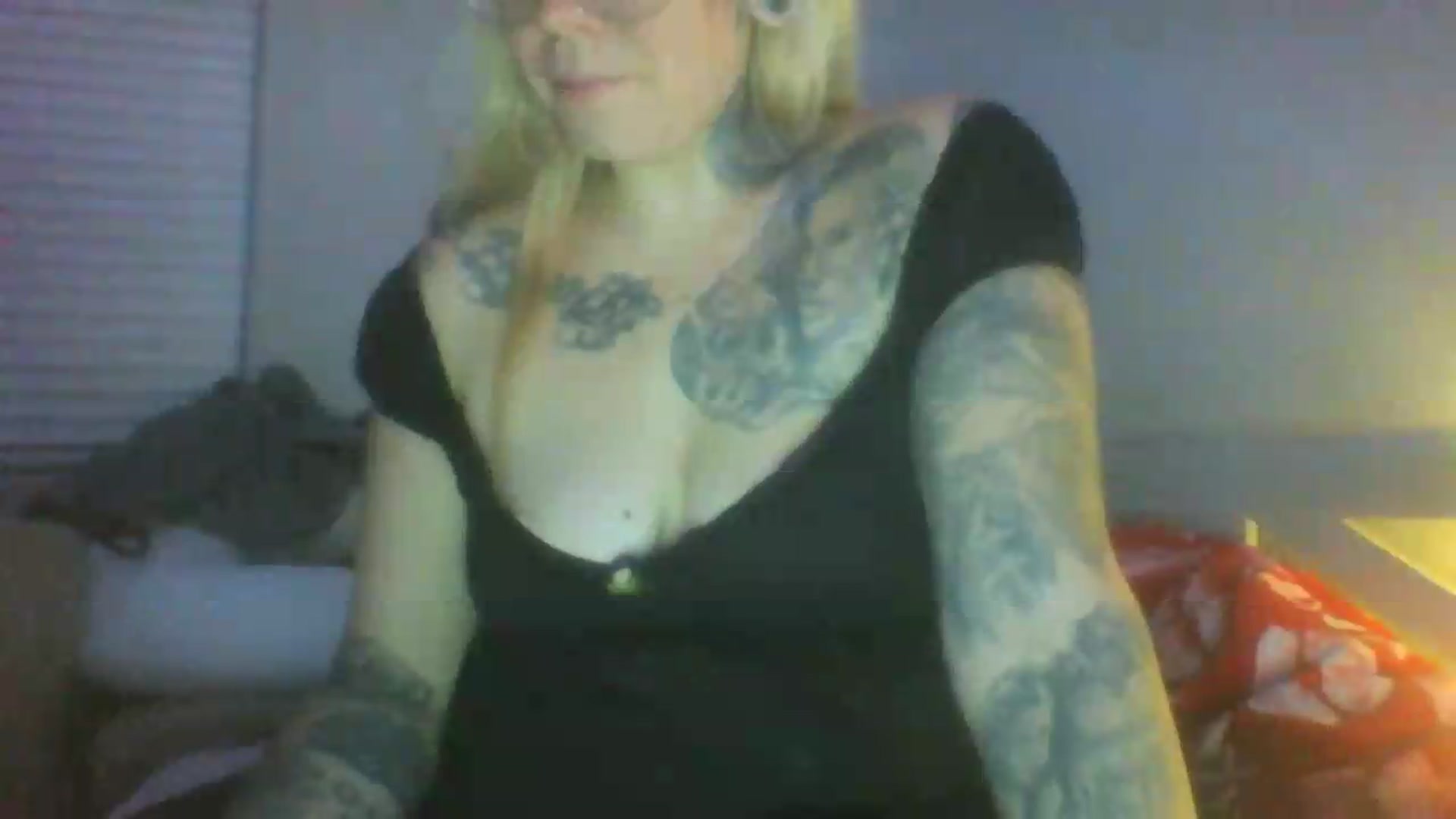 Gallery image thumbnail from JessicaFaye's myfreecams stream on, 06/19/2026, 11:17 image 20 of 20