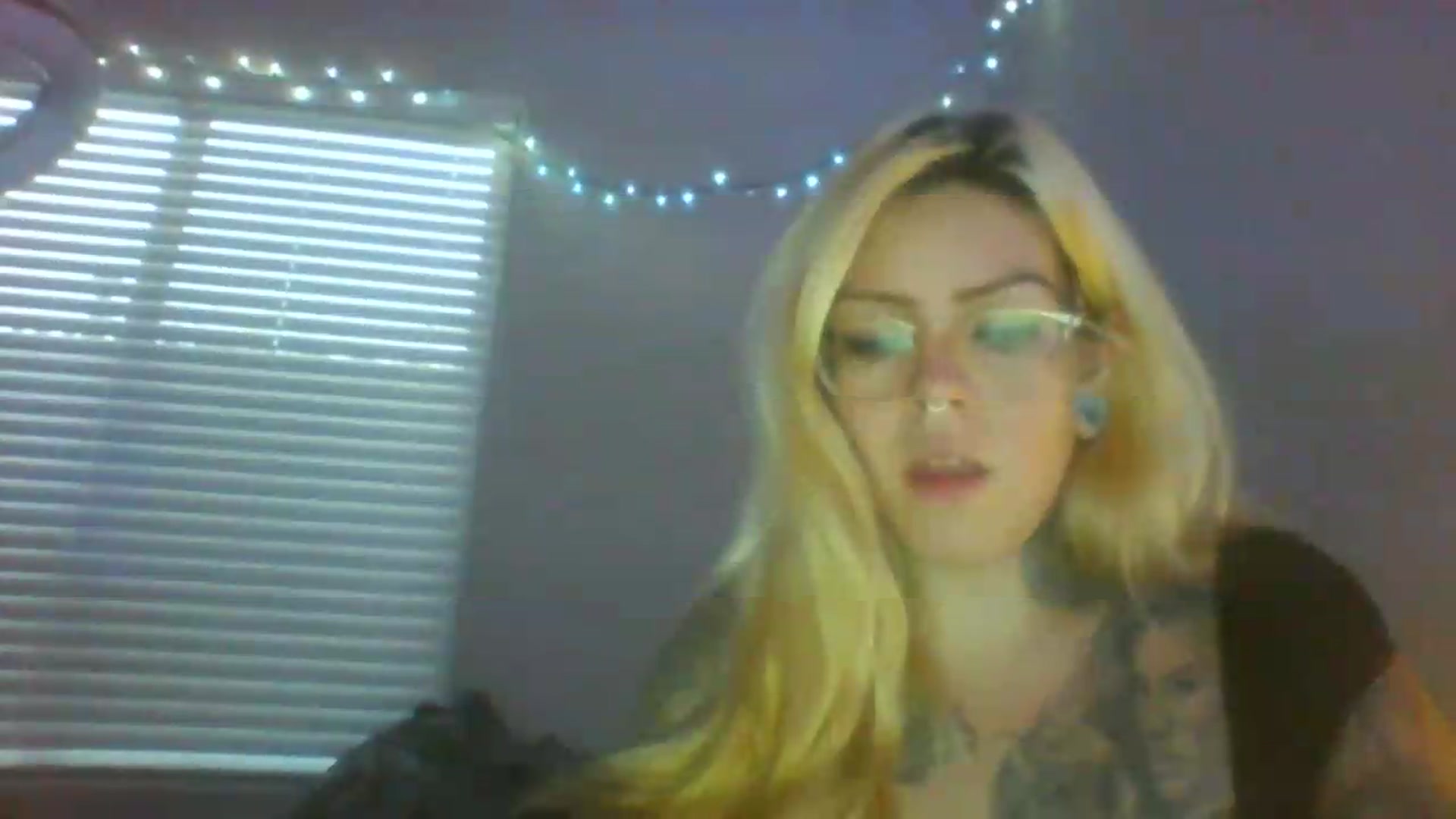 Gallery image thumbnail from JessicaFaye's myfreecams stream on, 06/19/2026, 12:24 image 14 of 20