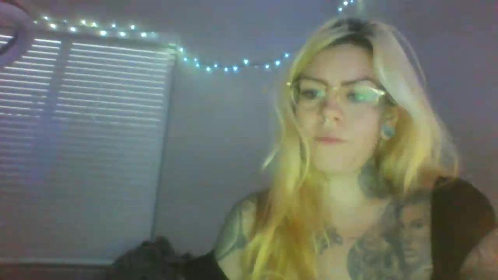 Gallery image thumbnail from JessicaFaye's myfreecams stream on, 06/19/2026, 12:24 image 8 of 20