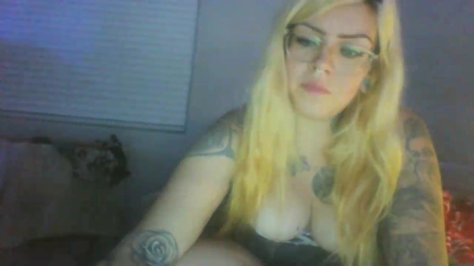 Gallery image thumbnail from JessicaFaye's myfreecams stream on, 06/20/2026, 10:59 image 16 of 20