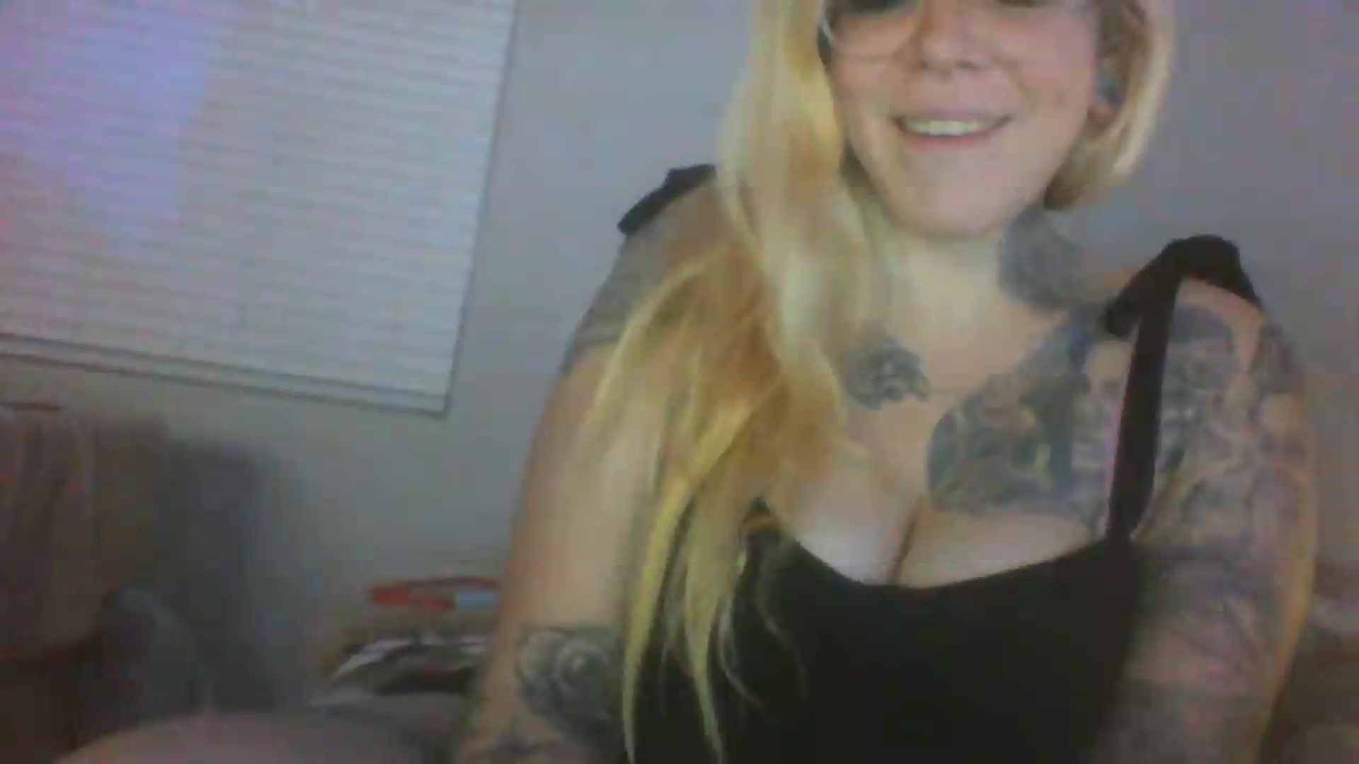 Gallery image thumbnail from JessicaFaye's myfreecams stream on, 06/21/2026, 09:25 image 16 of 20