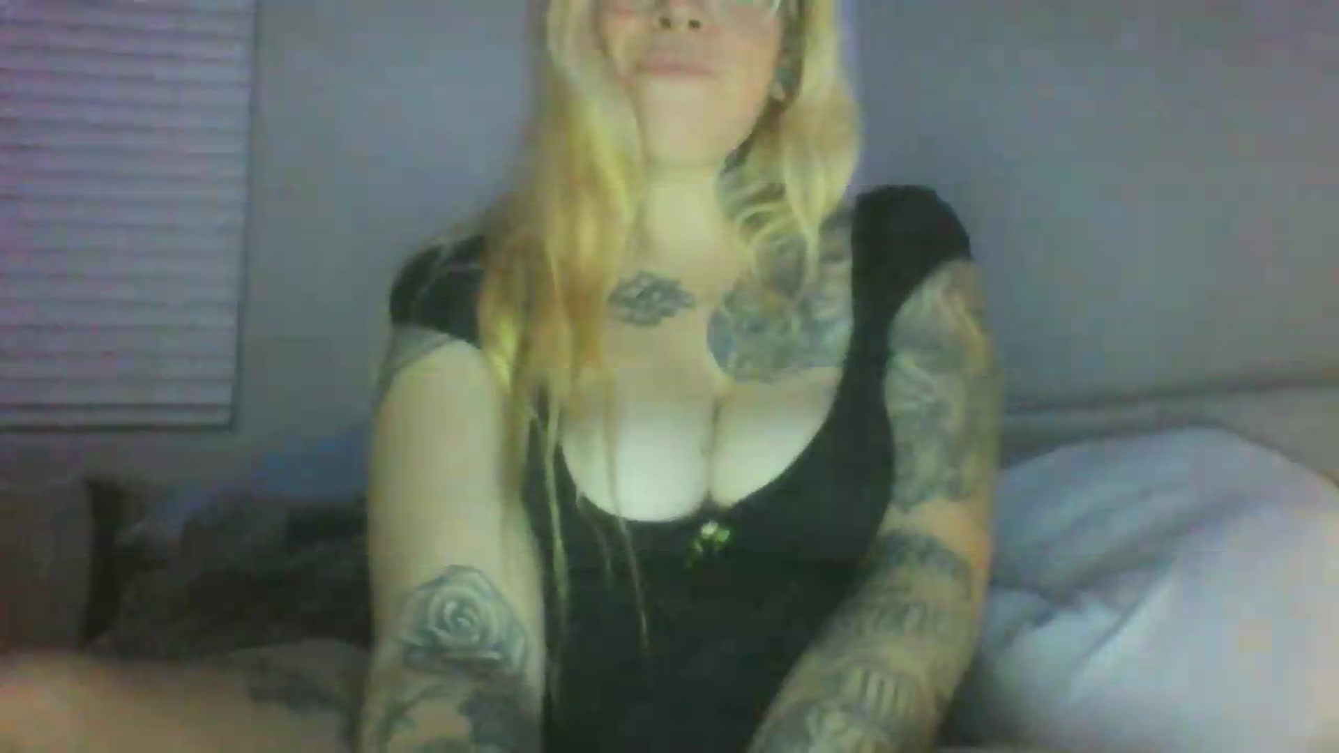 Gallery image thumbnail from JessicaFaye's myfreecams stream on, 06/25/2026, 08:10 image 15 of 20