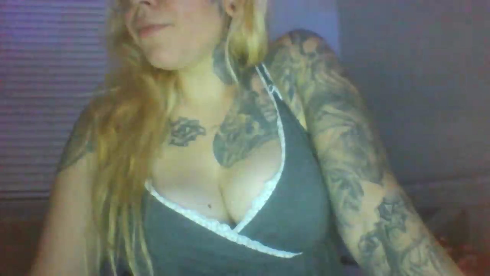 Gallery image thumbnail from JessicaFaye's myfreecams stream on, 06/26/2026, 10:51 image 3 of 20