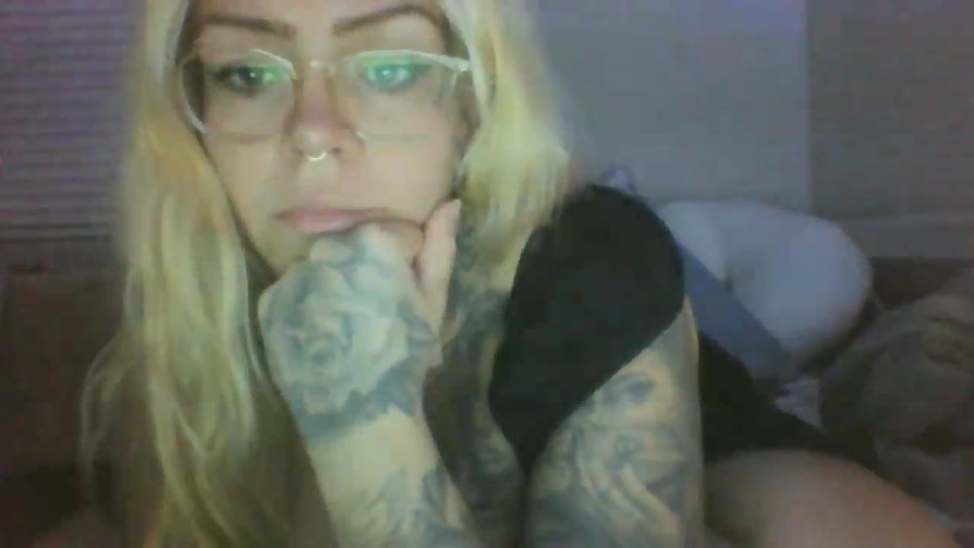 Gallery image thumbnail from JessicaFaye's myfreecams stream on, 06/27/2026, 10:08 image 16 of 20