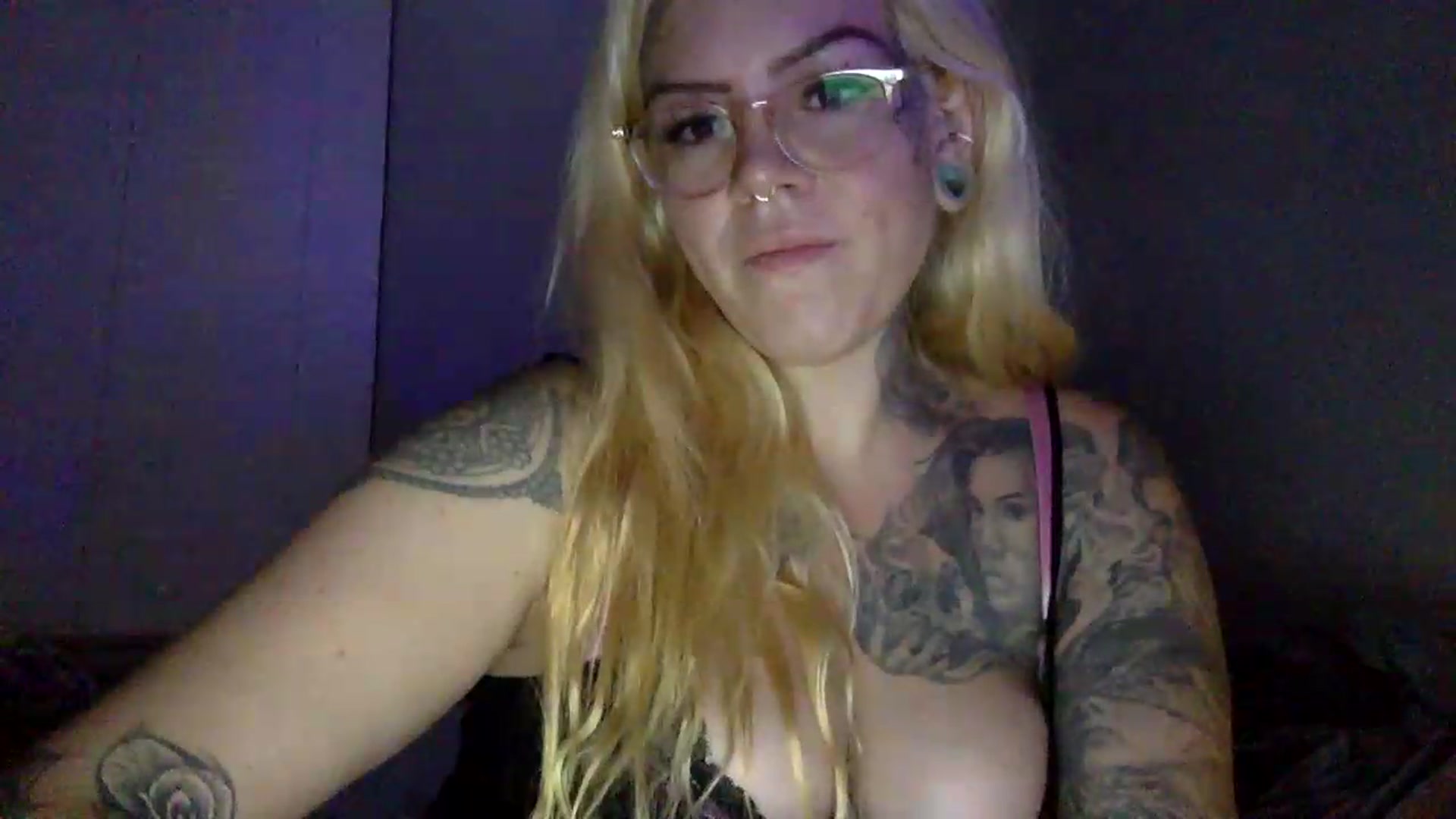 Gallery image thumbnail from JessicaFaye's myfreecams stream on, 07/07/2026, 08:57 image 15 of 20