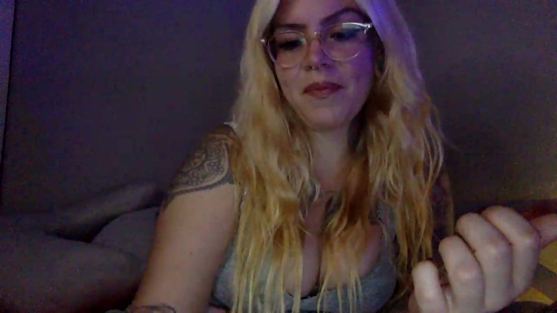 Gallery image thumbnail from JessicaFaye's myfreecams stream on, 07/08/2026, 08:03 image 19 of 20