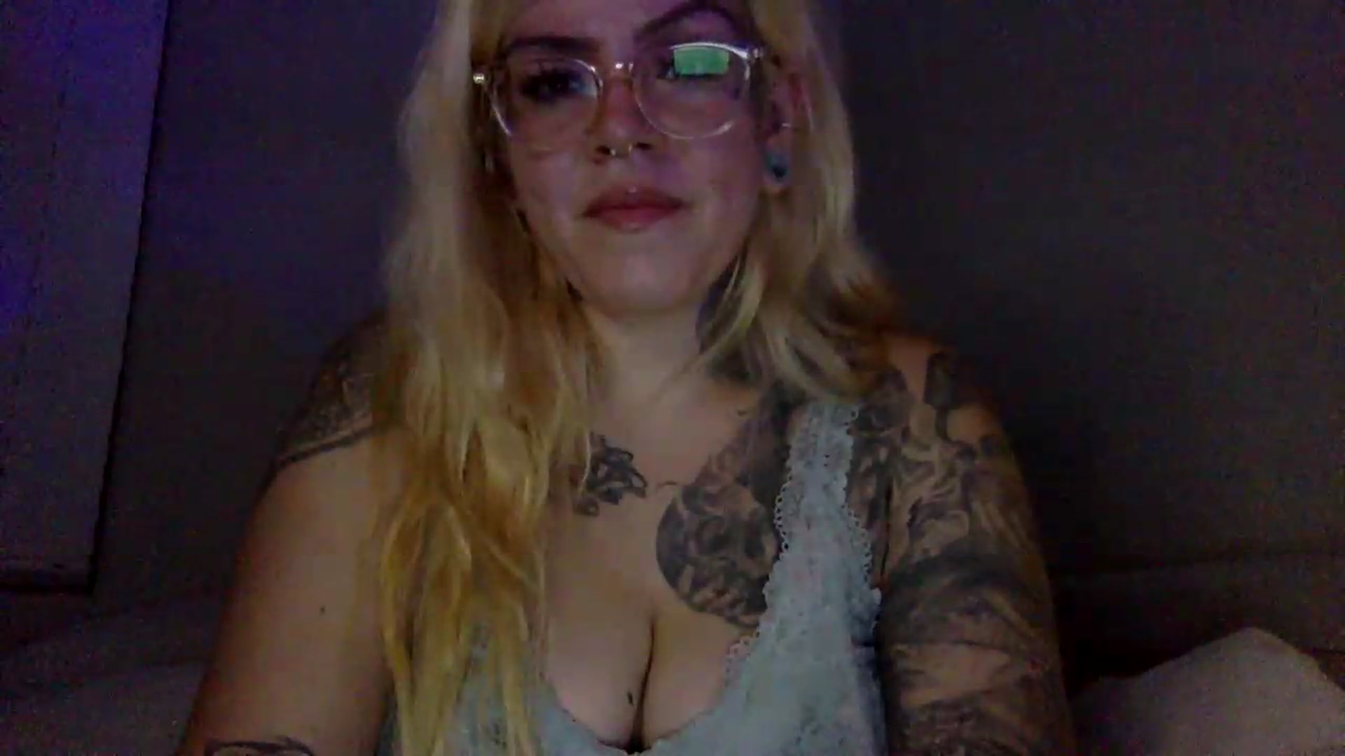 Gallery image thumbnail from JessicaFaye's myfreecams stream on, 07/08/2026, 09:19 image 4 of 20