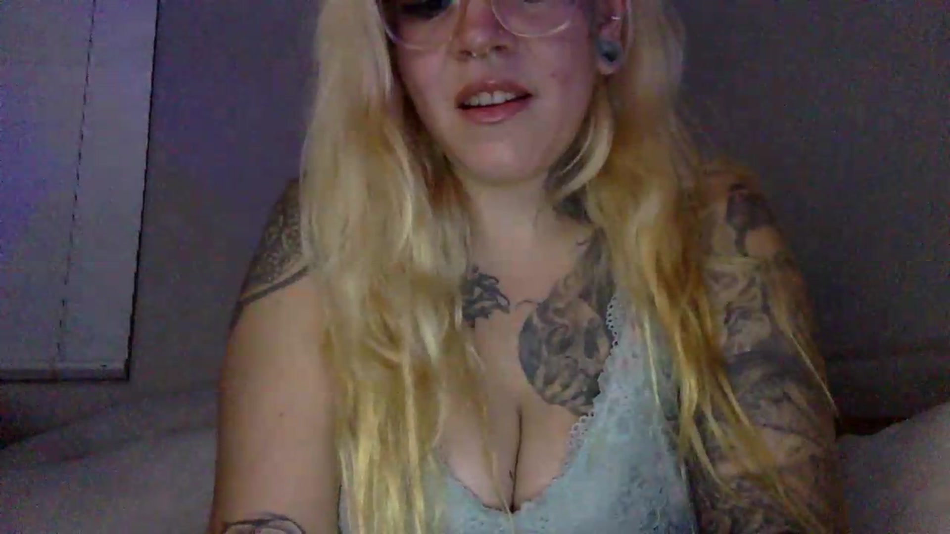 Gallery image thumbnail from JessicaFaye's myfreecams stream on, 07/08/2026, 09:19 image 17 of 20